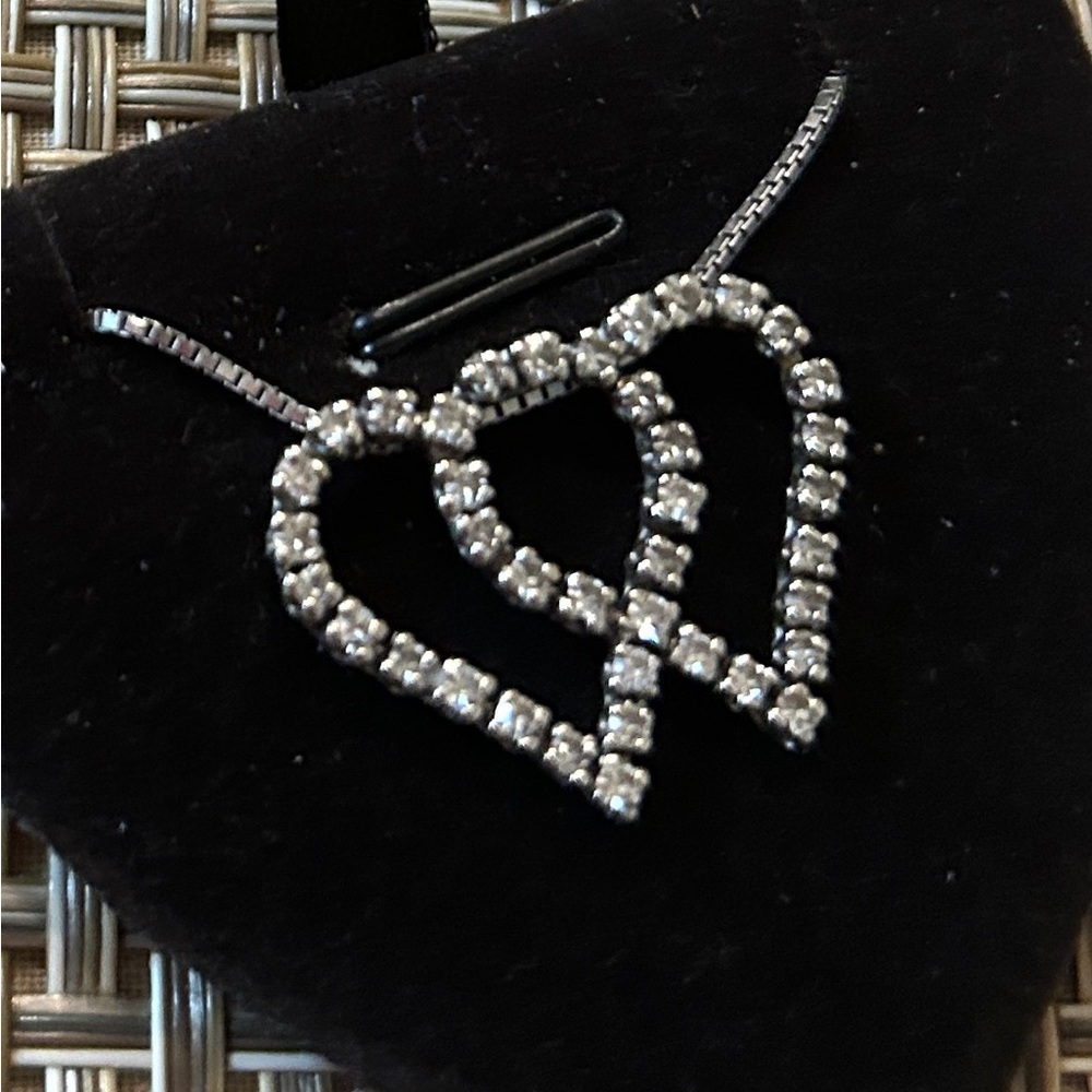 Elegant Silver Heart Pendant Necklace